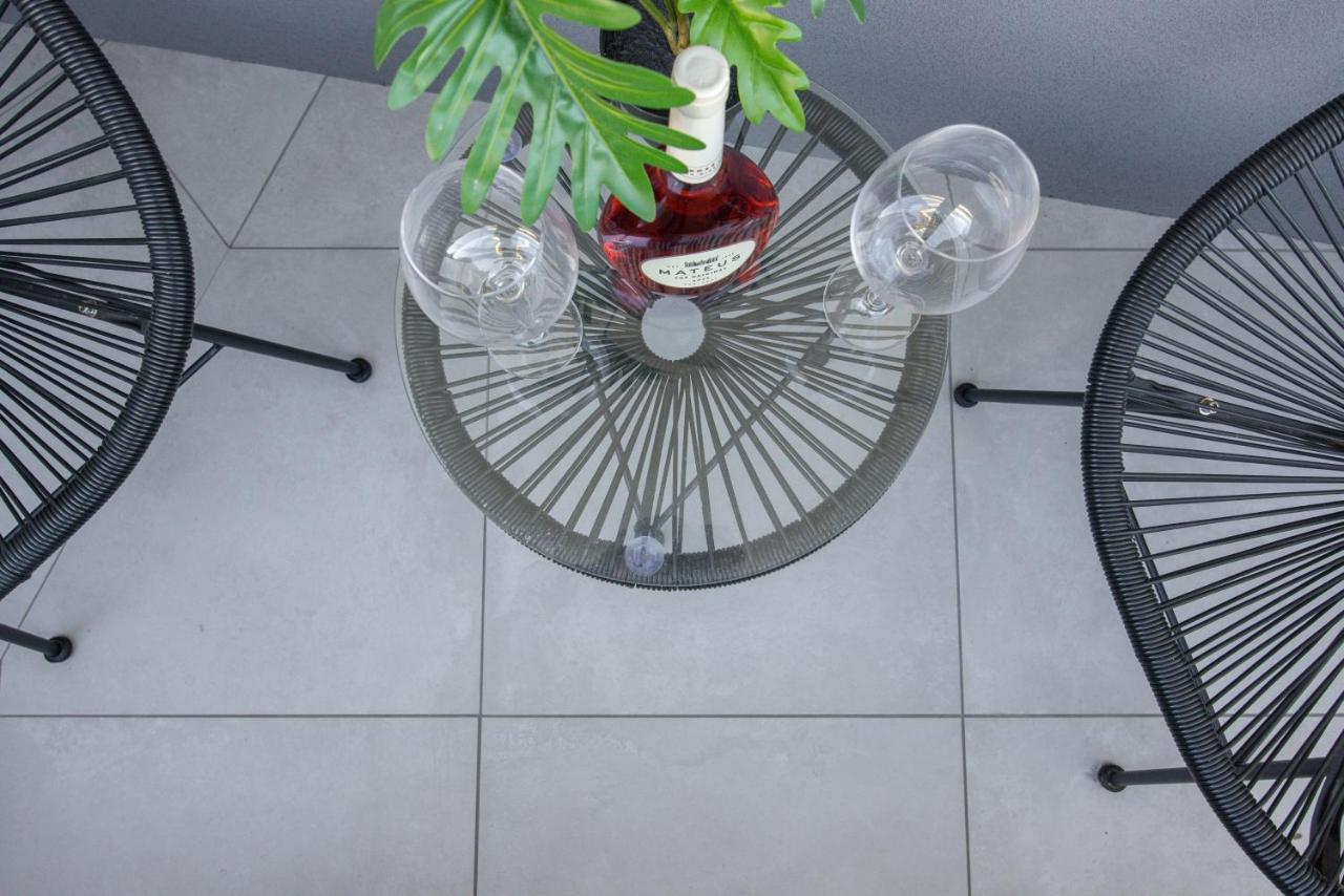 Signature Aveiro City Flat By Home Sweet Home Aveiro Exterior photo